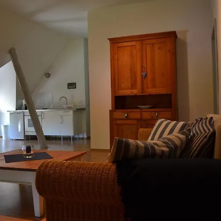 Golden Tueffel Apartament